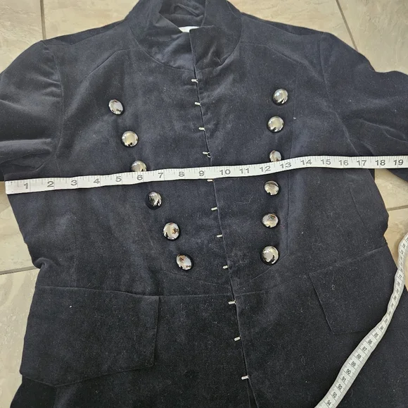 Newport News Elegant Black Military-Style Women's Coat - Picture 11 of 14